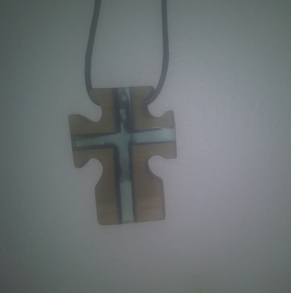 Pendant - Picture 1 of 2